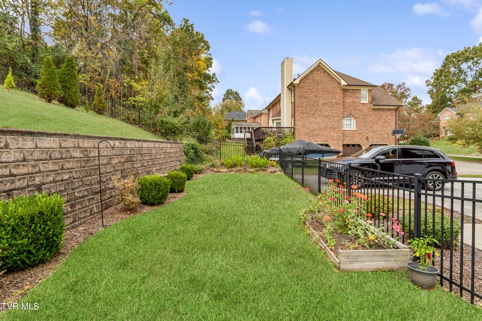 Photo #68: 2824 Berkshire Lane