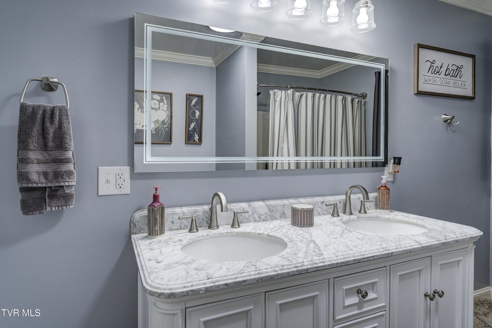 Photo #26: 1617 Tremont Avenue