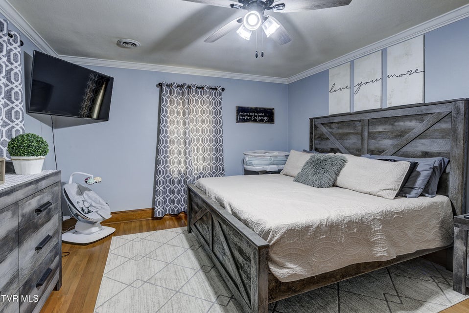 Photo #28: 1617 Tremont Avenue