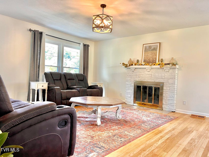 Photo #6: 2713 Highway 81 