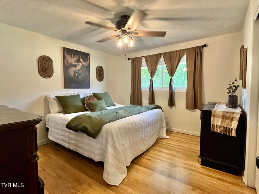 Photo #8: 2713 Highway 81 