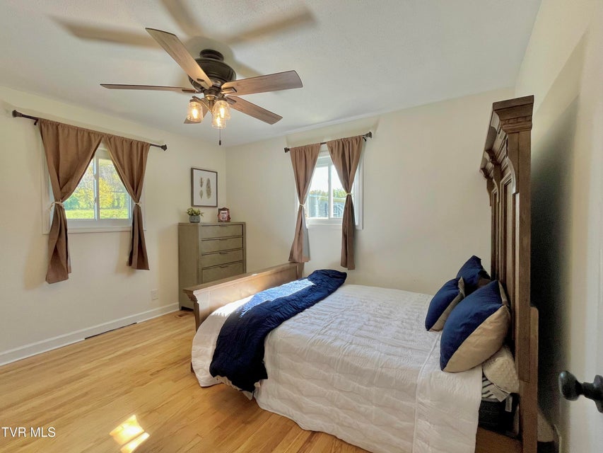 Photo #9: 2713 Highway 81 