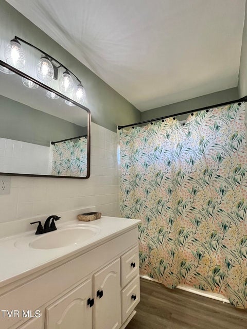 Photo #12: 2713 Highway 81 