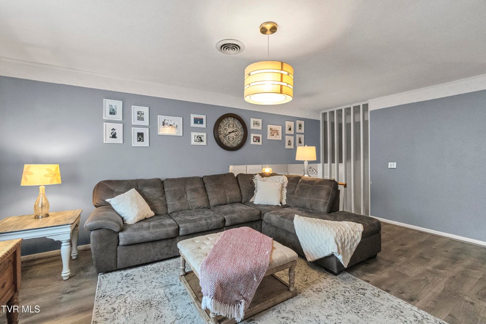 Photo #11: 1814 Brentwood Drive