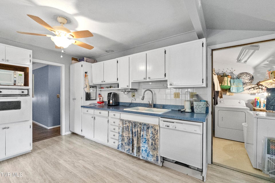 Photo #15: 1814 Brentwood Drive