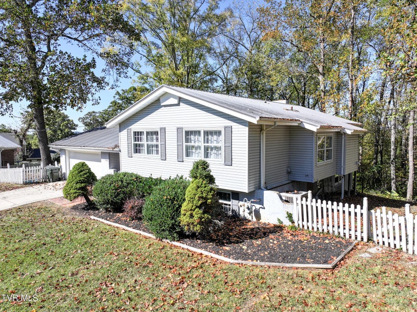 Photo #47: 1814 Brentwood Drive