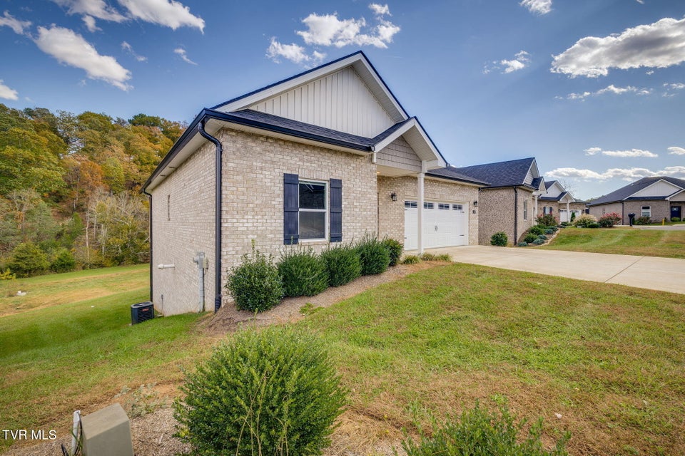 Photo #3: 217 Quiet Stroll Lane