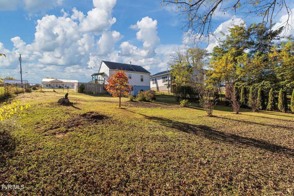 Photo #35: 811 Crescent Street