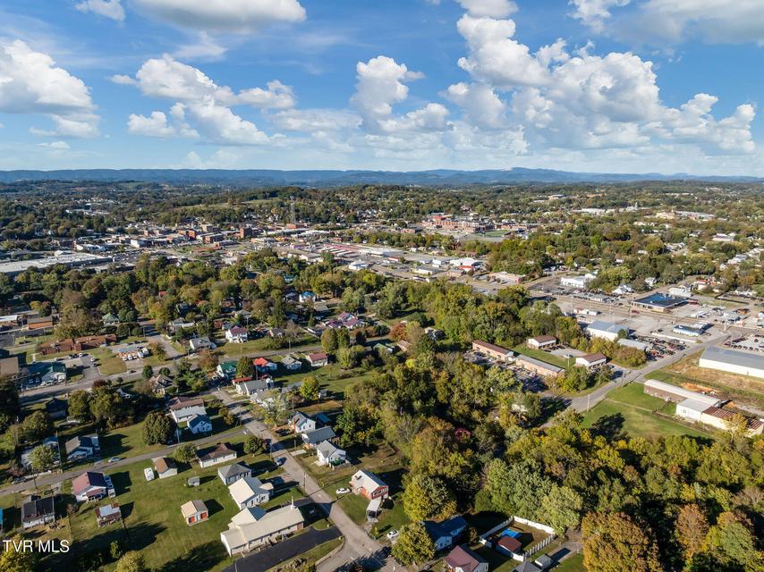 Photo #46: 811 Crescent Street