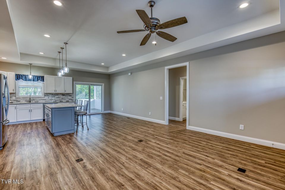 Photo #7: 168 County Farm Road