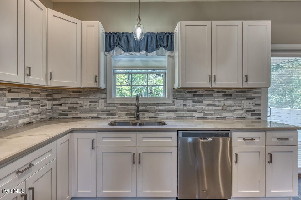 Photo #17: 168 County Farm Road