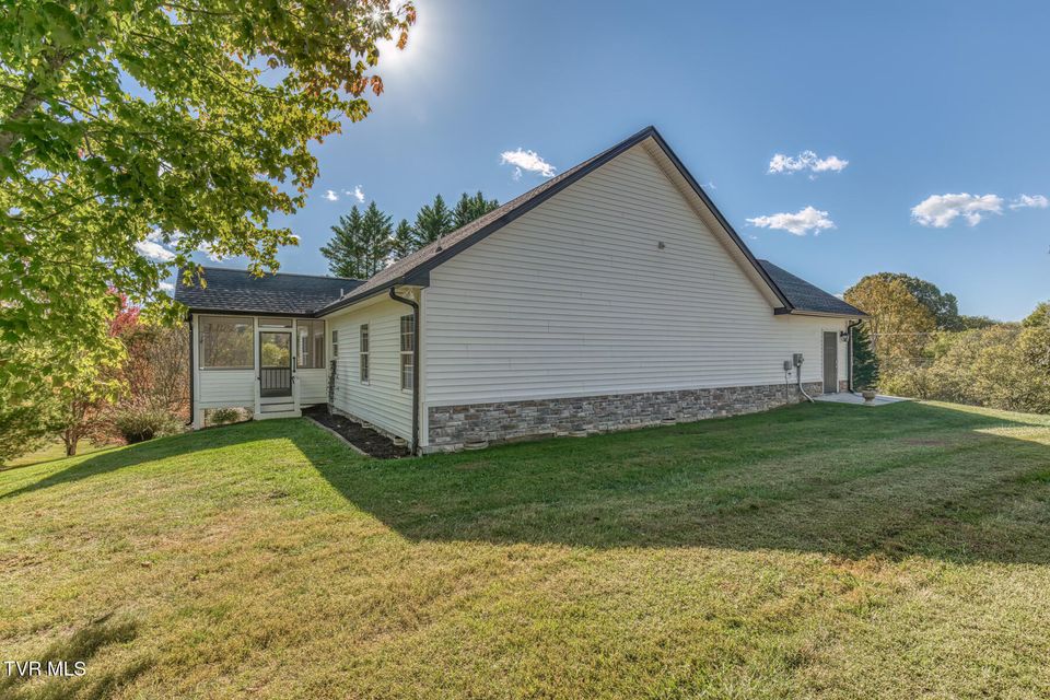 Photo #42: 168 County Farm Road