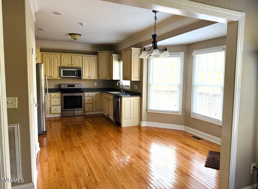 Photo #13: 128 Southridge Drive