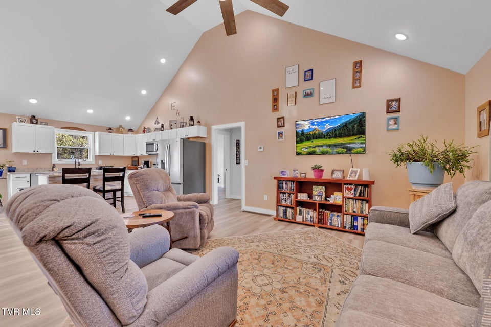 Photo #3: 4011 Neighborly Way