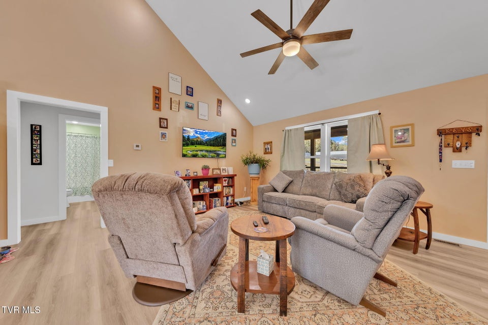 Photo #8: 4011 Neighborly Way