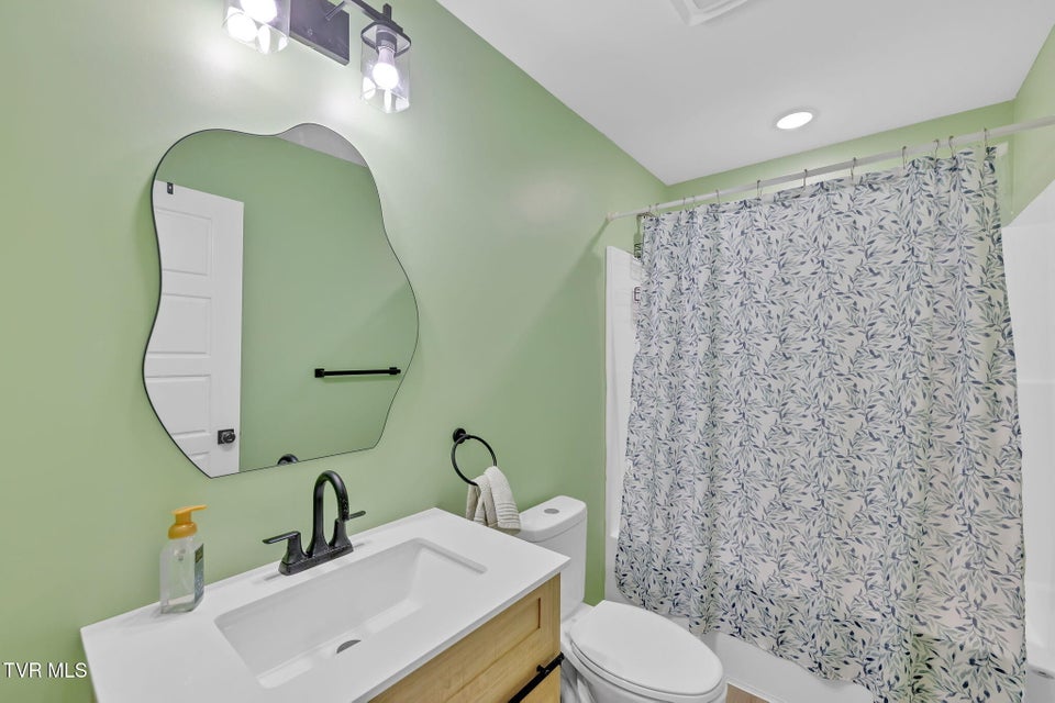 Photo #36: 4011 Neighborly Way