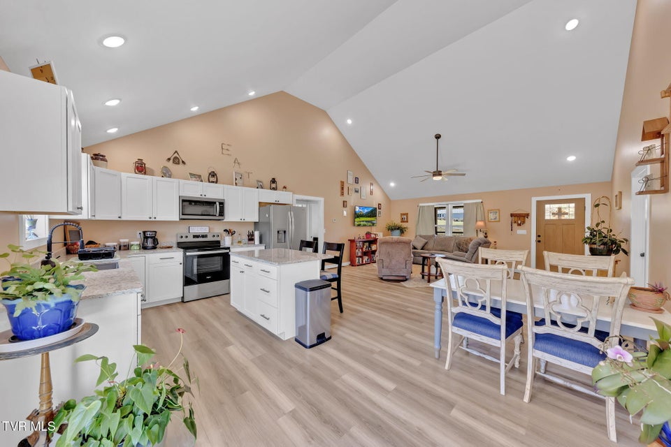 Photo #22: 4011 Neighborly Way