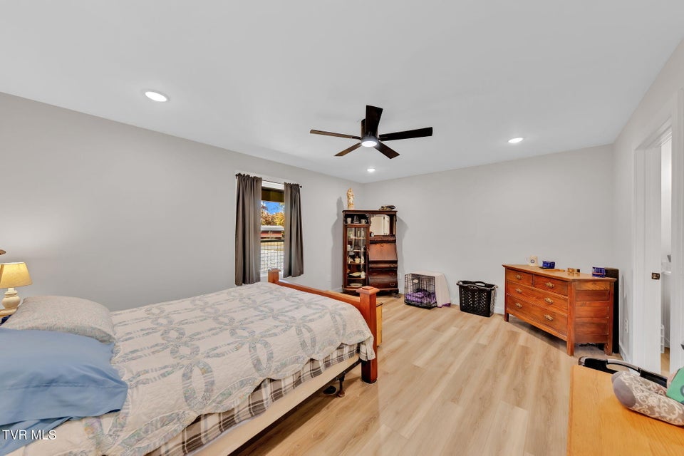 Photo #32: 4011 Neighborly Way