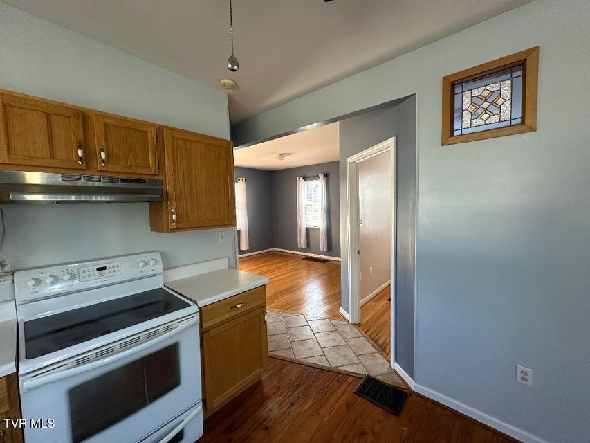 Photo #4: 1901 Anderson Street