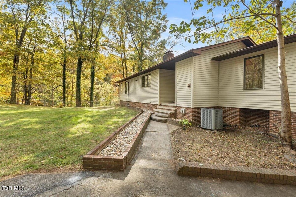 Photo #8: 133 Hickory Hollow Road