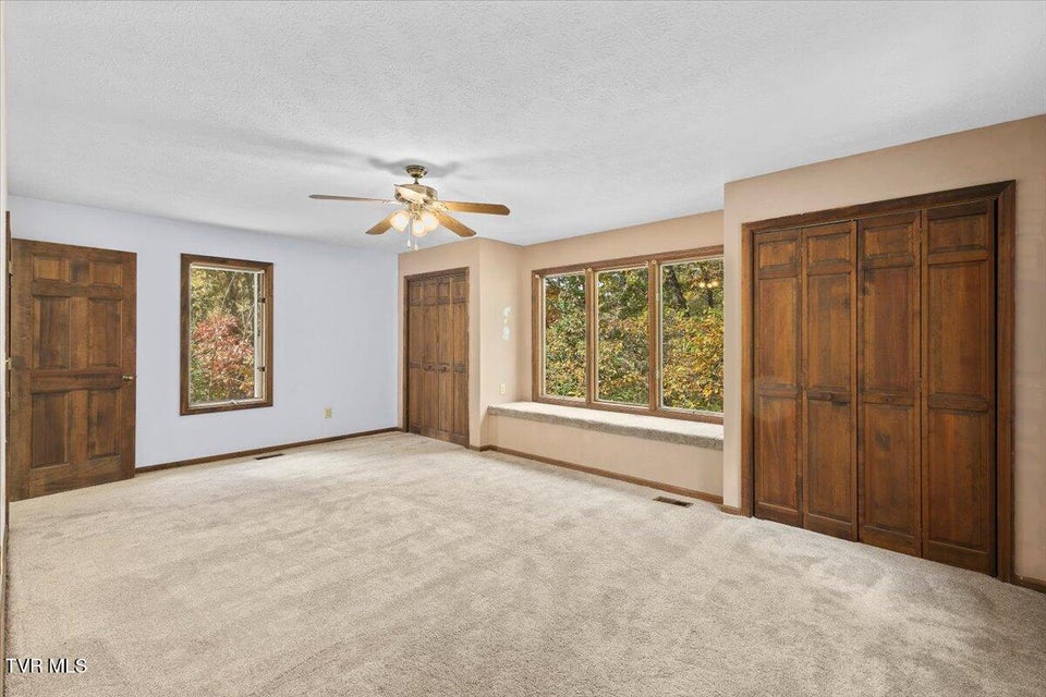 Photo #38: 133 Hickory Hollow Road