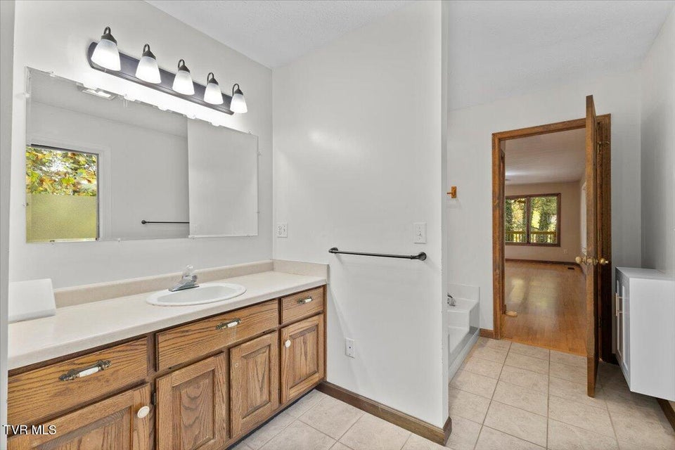 Photo #42: 133 Hickory Hollow Road