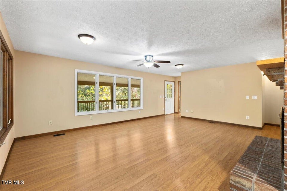 Photo #32: 133 Hickory Hollow Road