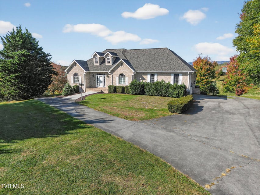 Photo #8: 625 Locust Street