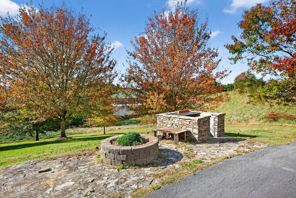 Photo #13: 625 Locust Street