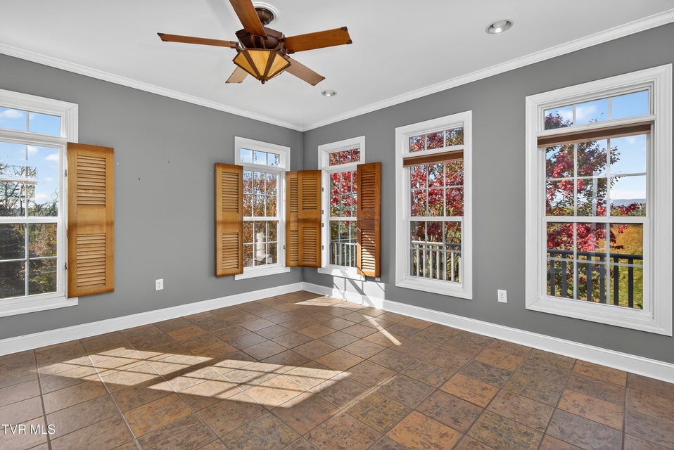 Photo #35: 625 Locust Street