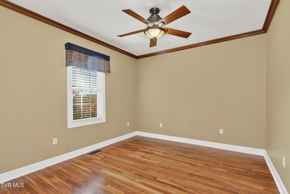 Photo #40: 625 Locust Street