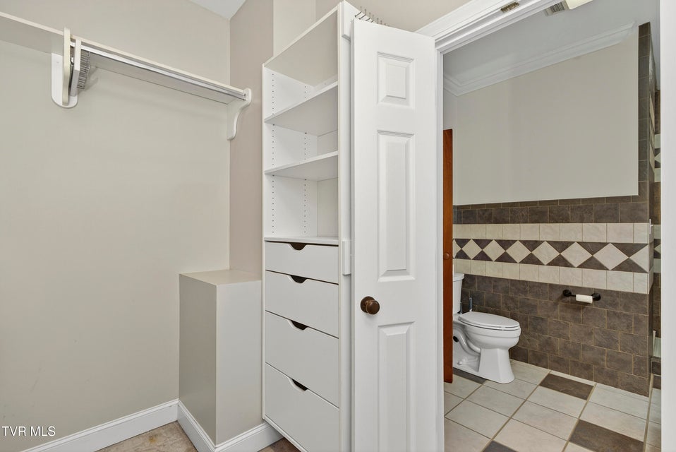 Photo #46: 625 Locust Street