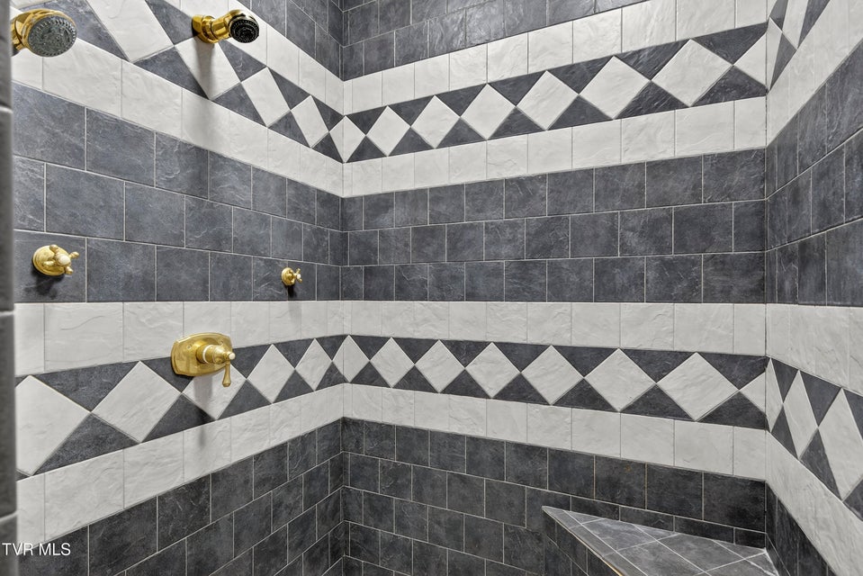 Photo #48: 625 Locust Street