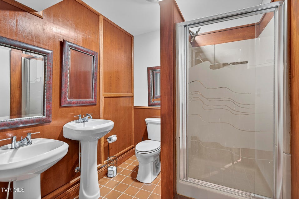 Photo #61: 625 Locust Street