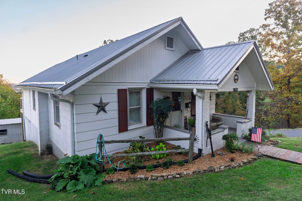 Photo #2: 1036 Oak Drive Circle