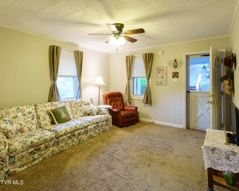 Photo #7: 1036 Oak Drive Circle