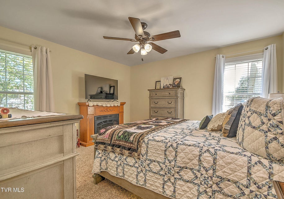 Photo #19: 722 Watauga Avenue