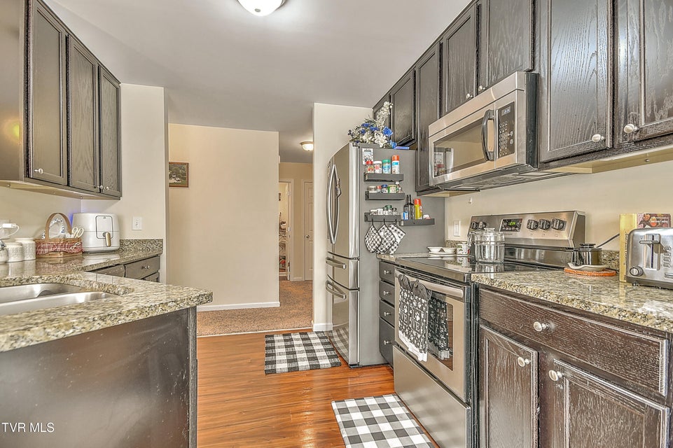 Photo #10: 722 Watauga Avenue