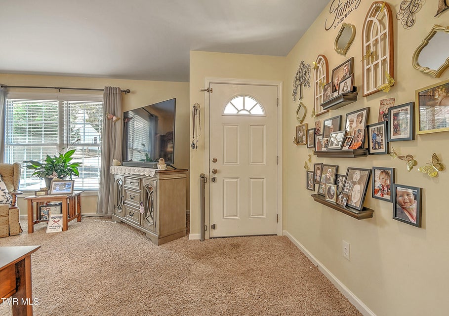 Photo #4: 722 Watauga Avenue