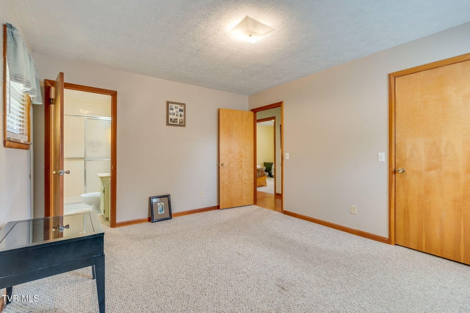 Photo #12: 402 Cherokee Lane