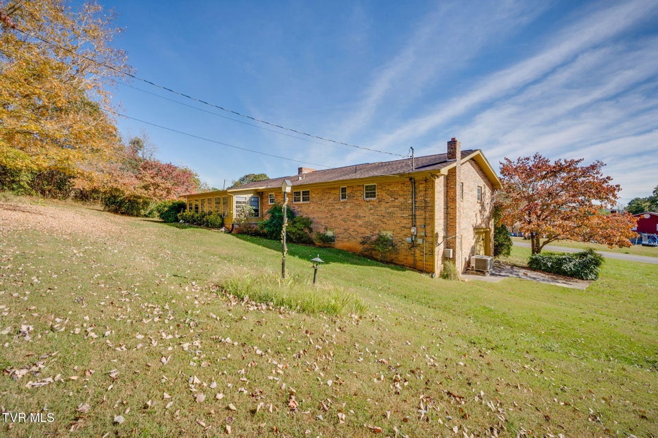 Photo #27: 402 Cherokee Lane