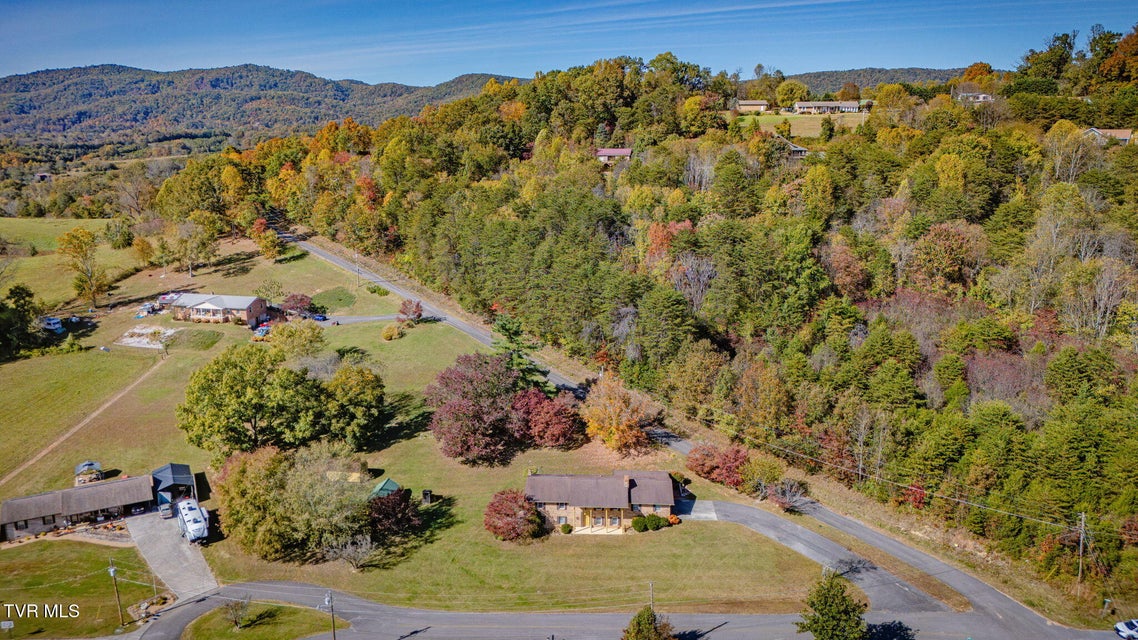 Photo #33: 402 Cherokee Lane