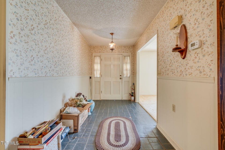 Photo #4: 2109 Main Street