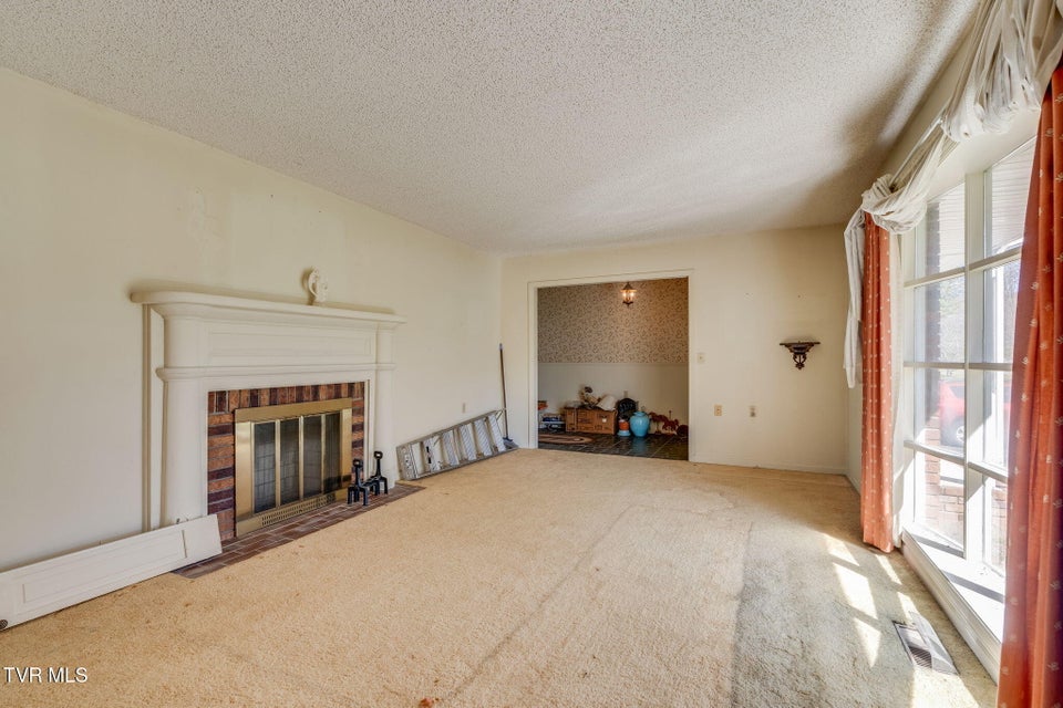 Photo #7: 2109 Main Street