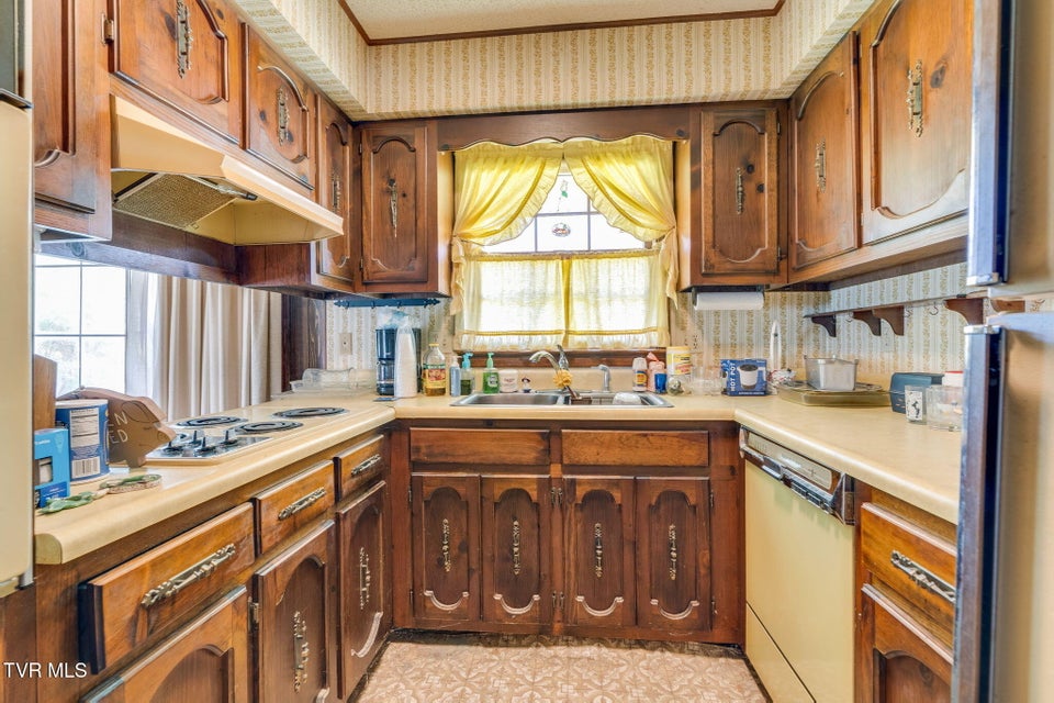 Photo #13: 2109 Main Street