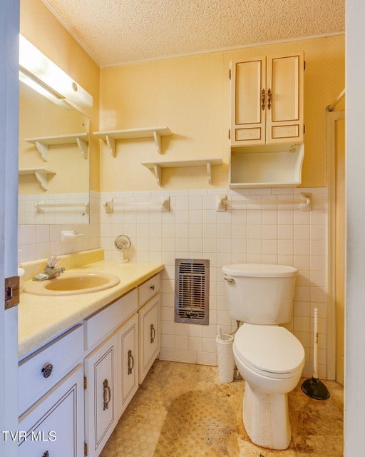 Photo #17: 2109 Main Street