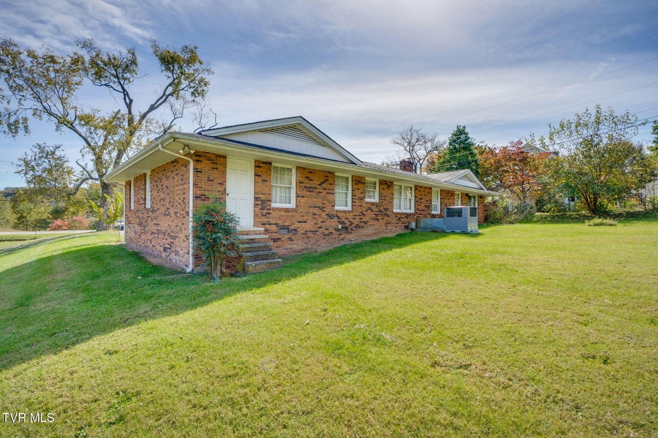 Photo #25: 2109 Main Street