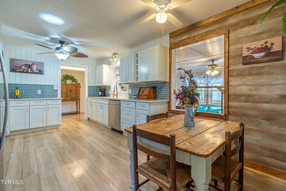 Photo #21: 7282 Southern View Road