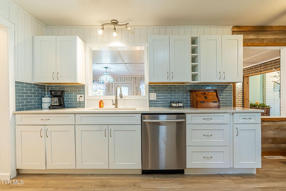 Photo #26: 7282 Southern View Road