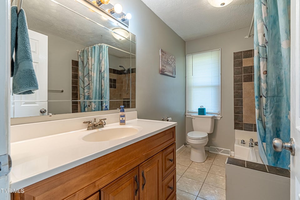 Photo #37: 7282 Southern View Road